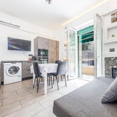 Due Passi Dal Mare Apartment Genoa Exterior photo