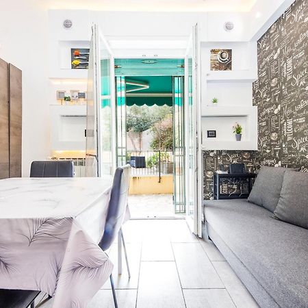 Due Passi Dal Mare Apartment Genoa Exterior photo