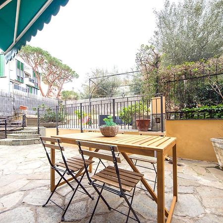 Due Passi Dal Mare Apartment Genoa Exterior photo
